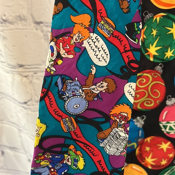 Assortment of Rare Vintage Looney Tunes, Angelica, Frattelli Men’s Ties - Picture 7 of 7